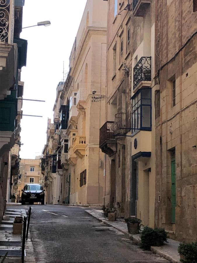 Floriana Cosy Townhouse Daire Dış mekan fotoğraf