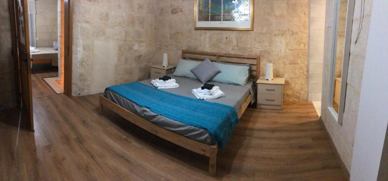 Floriana Cosy Townhouse Daire Dış mekan fotoğraf