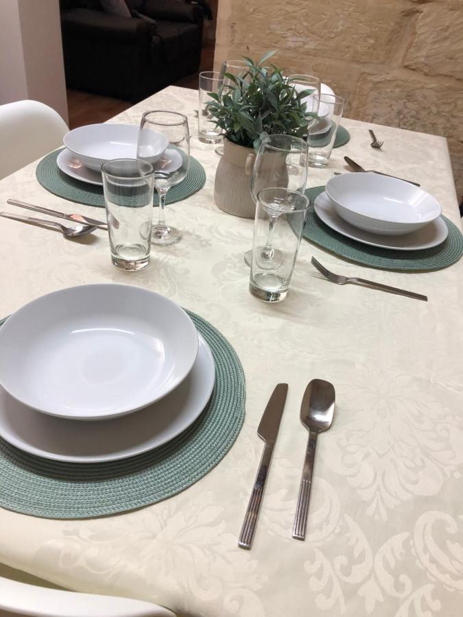 Floriana Cosy Townhouse Daire Dış mekan fotoğraf